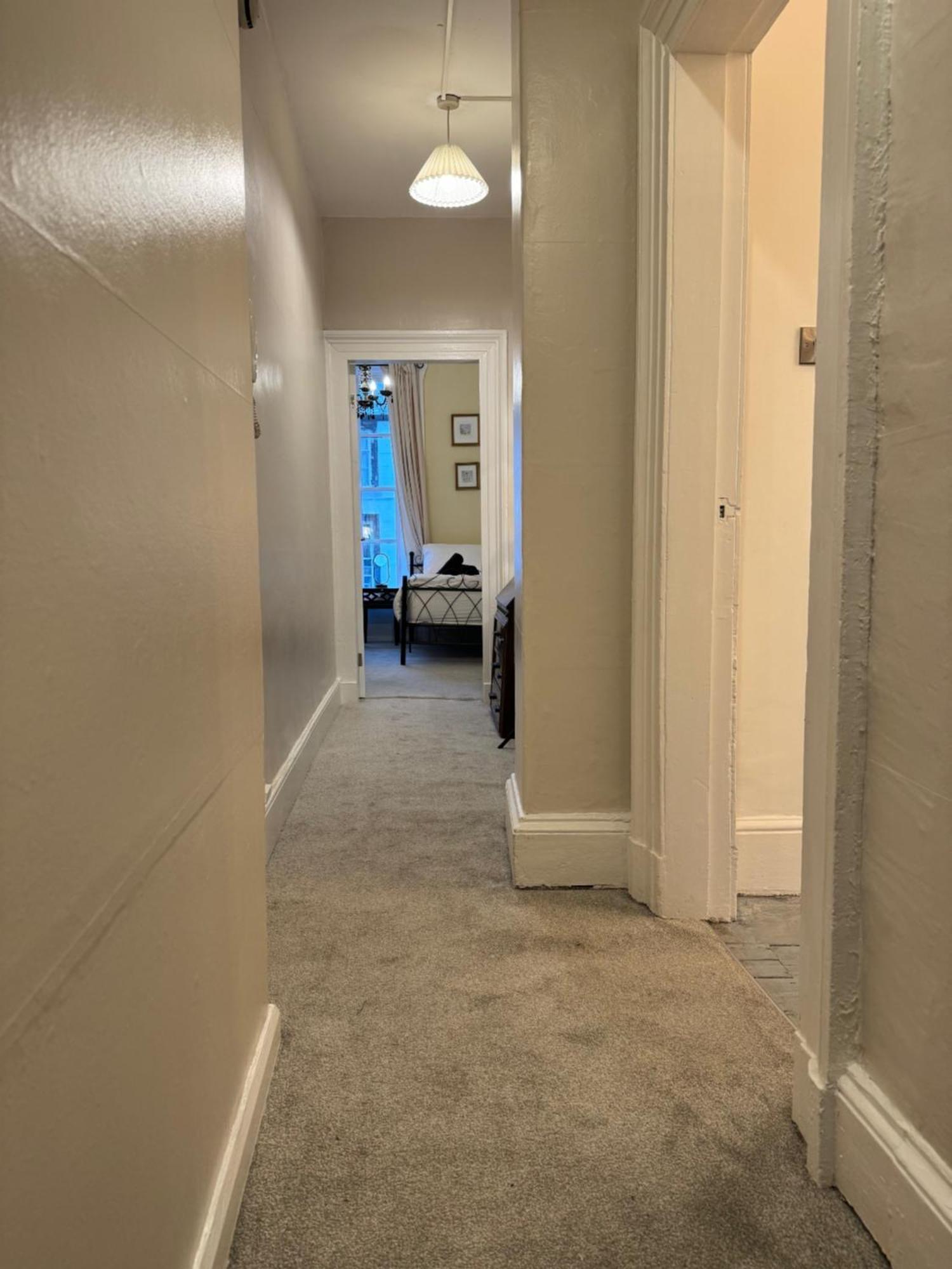 康威Compton House 1公寓 外观 照片